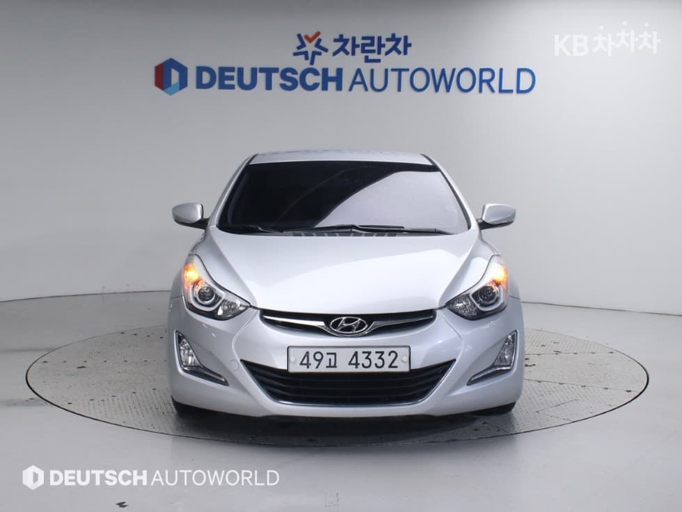 Хюндай The New (фейслифт) Avante (Elantra)1.6 GDi Смарт Стандартен - 3
