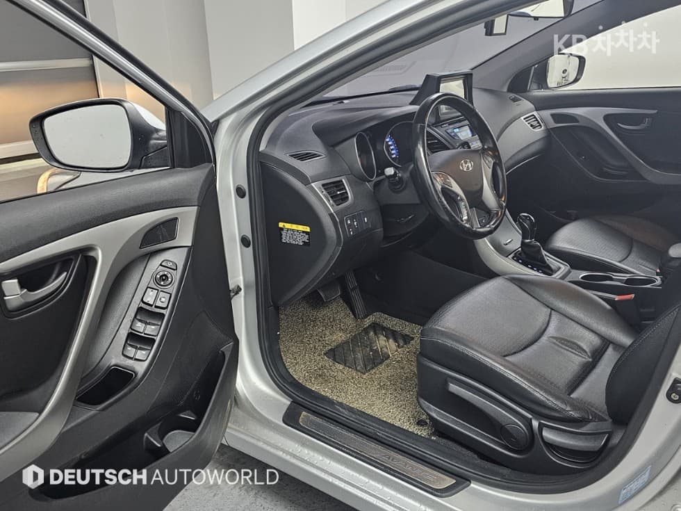 Хюндай The New (фейслифт) Avante (Elantra)1.6 GDi Смарт Стандартен - 11