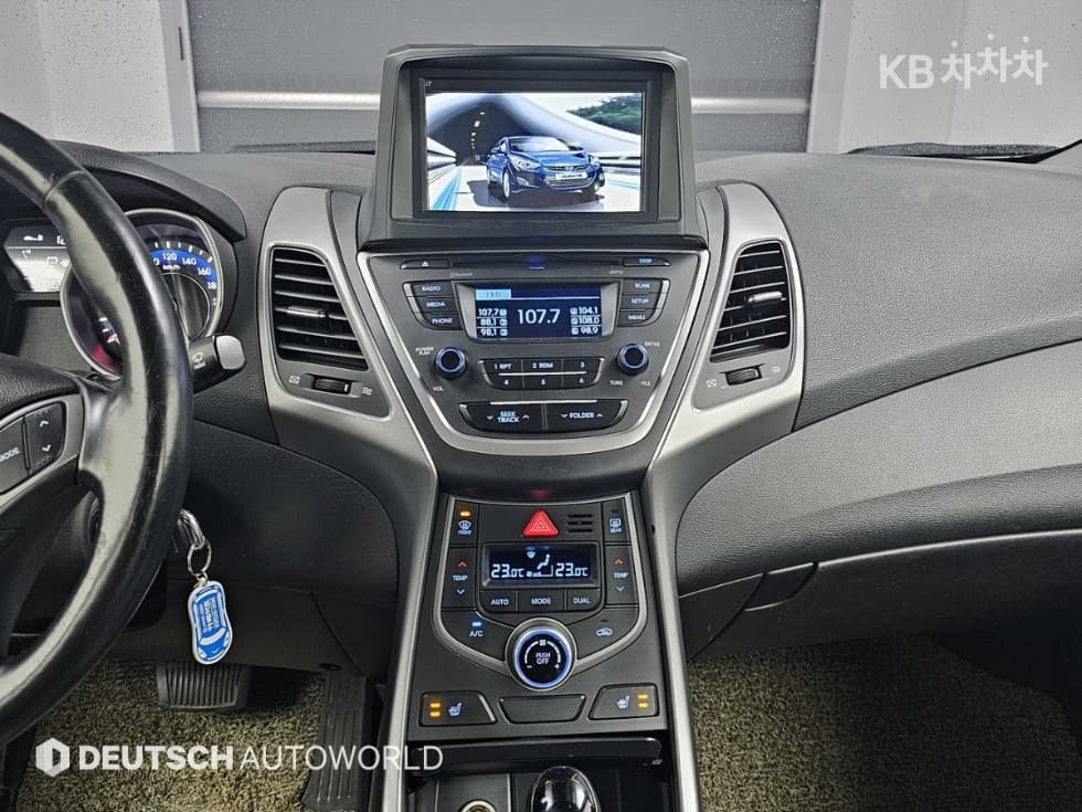Хюндай The New (фейслифт) Avante (Elantra)1.6 GDi Смарт Стандартен - 14