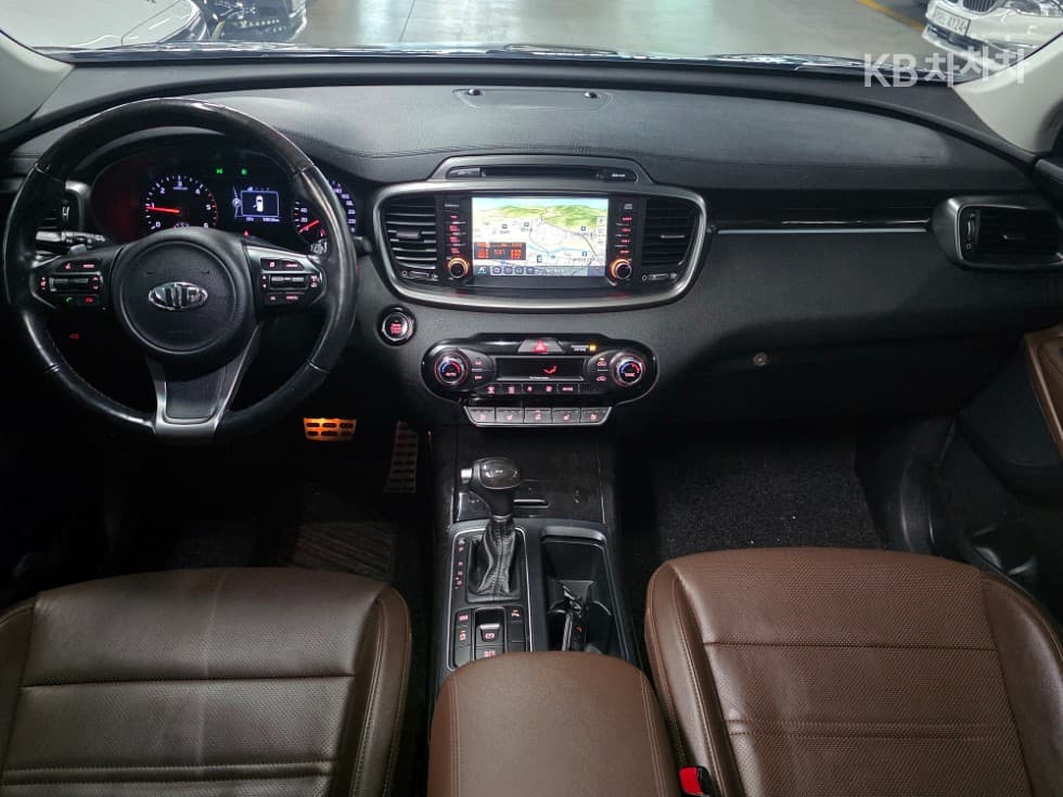 Киа All NewSorentoДизел 2.0 2WD Noblesse - 7