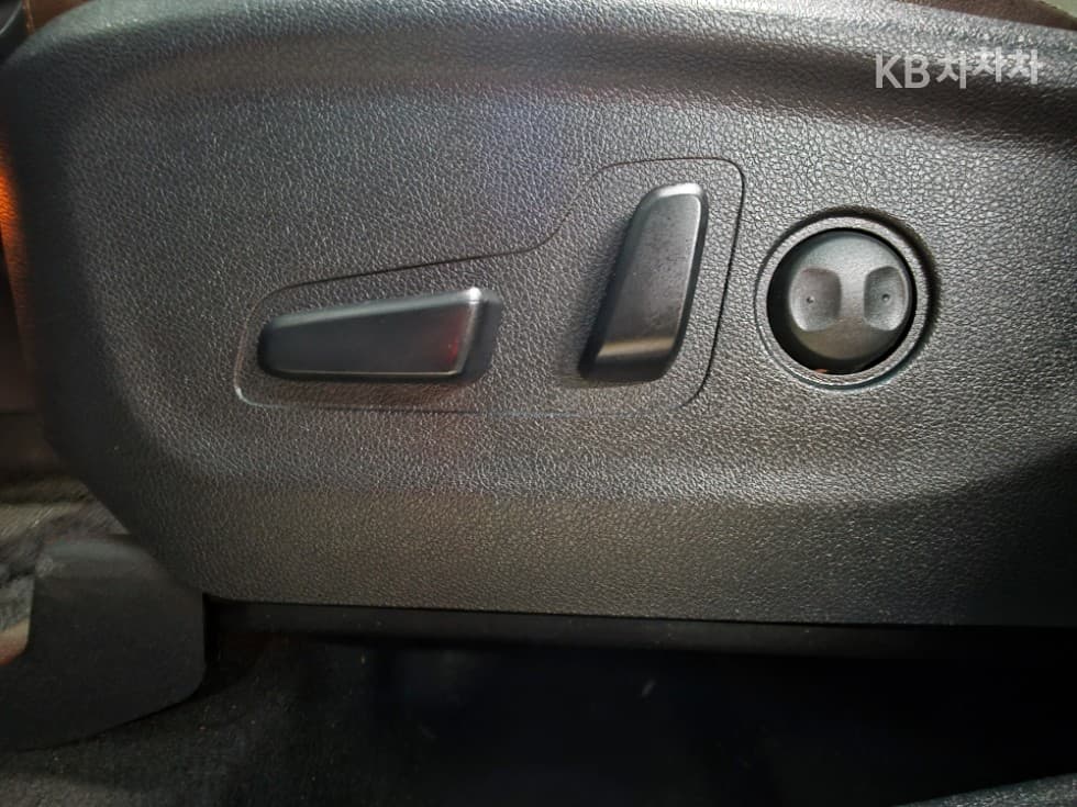 Киа All NewSorentoДизел 2.0 2WD Noblesse - 15