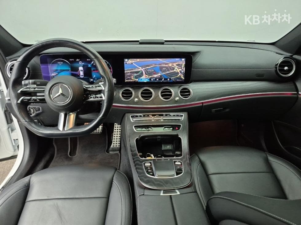Mercedes-Benz E-Клас (W213)E220d 4MATIC AMG Line - 5