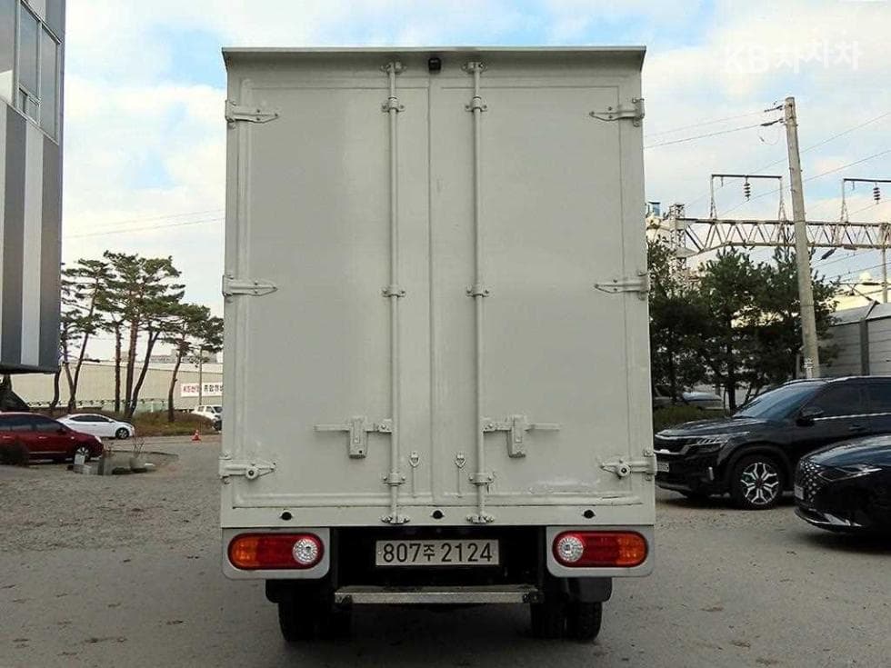 Hyundai Porter 2Extra Long 일반캡 Box Truck - 4