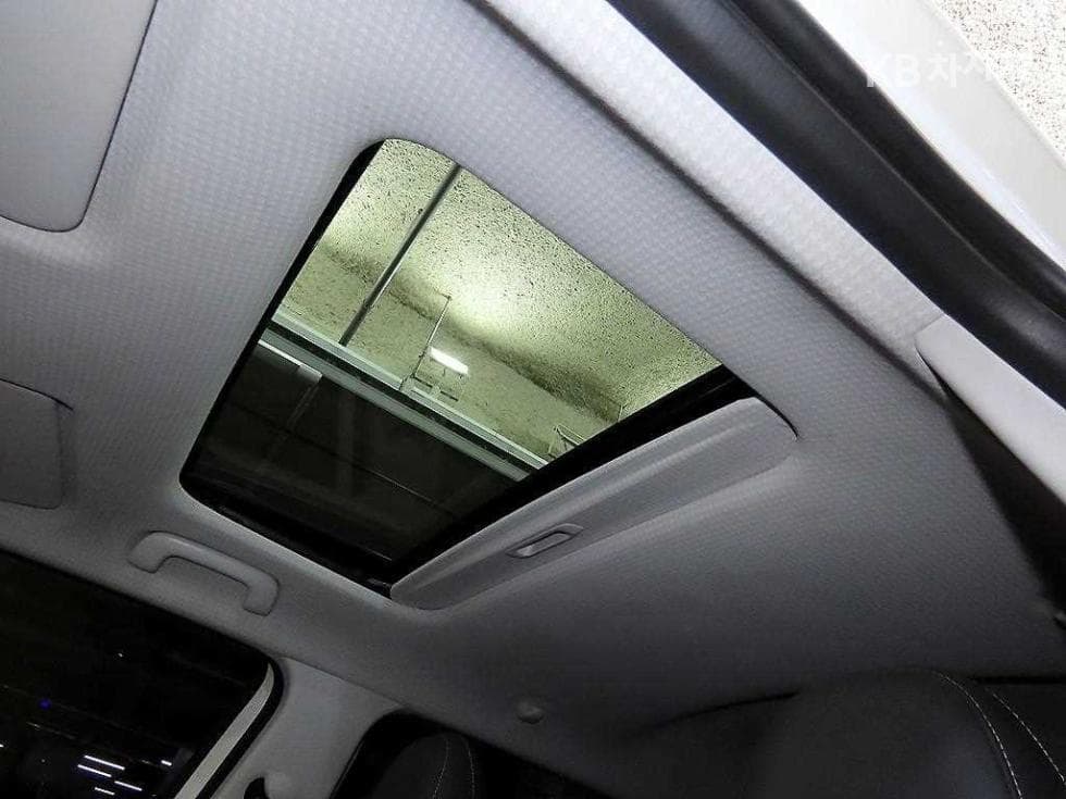 Хюндай Каспър1.0 Турбо Бензин Inspiration - 17