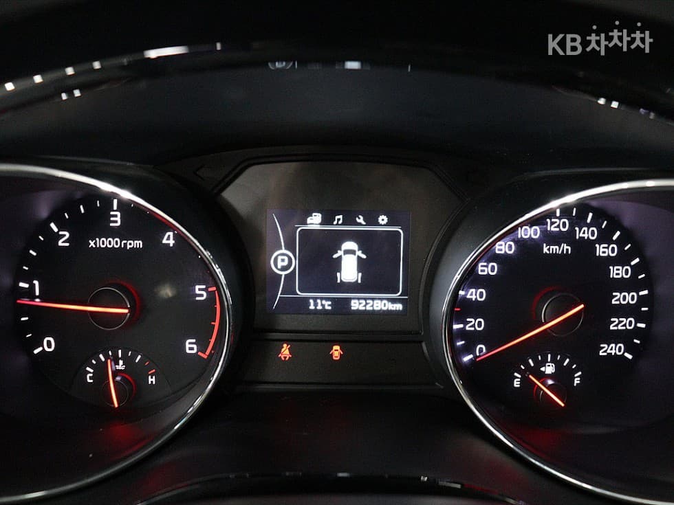 Киа All New Канивал9-местен 2.2 Дизел Престиж - 5