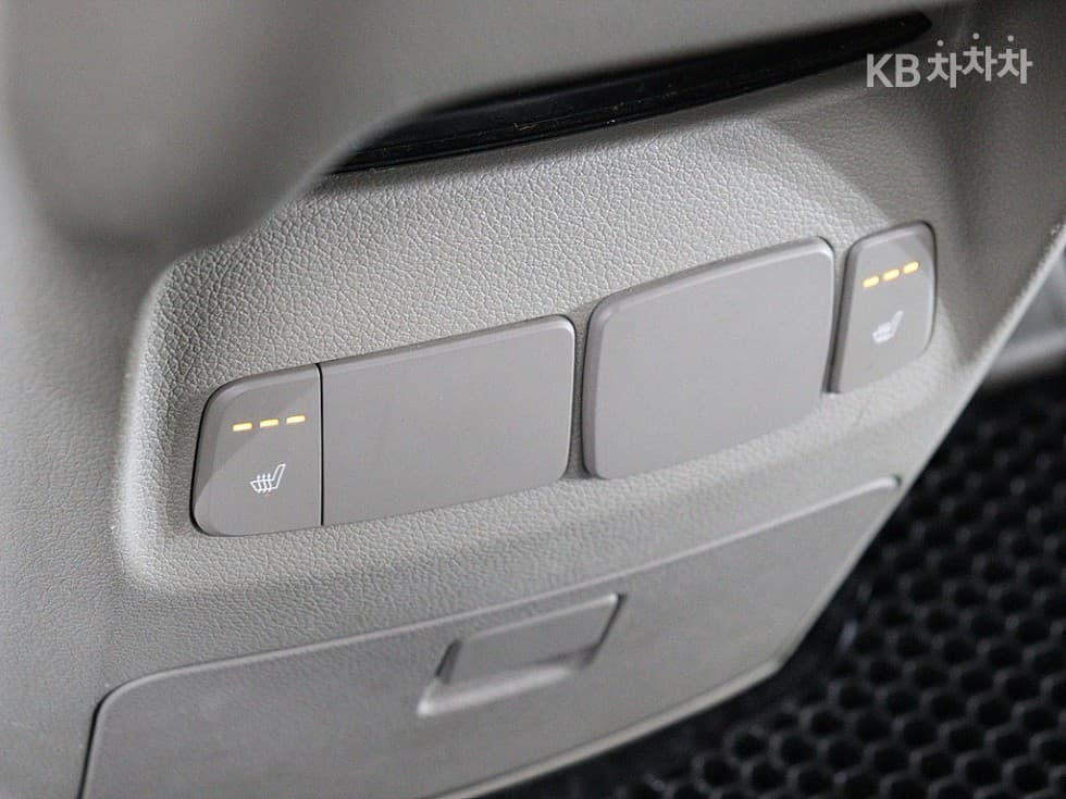 Киа All New Канивал9-местен 2.2 Дизел Престиж - 13