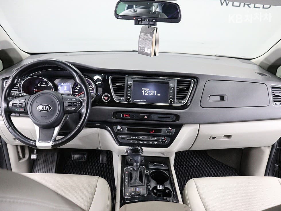 Киа All New Канивал9-местен 2.2 Дизел Престиж - 14