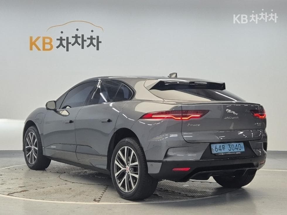 Jaguar I-PACEEV 400 First Edition - 2