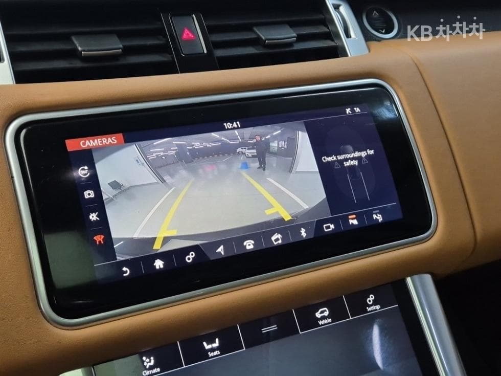 Land Rover Нов Рендж Ровер Спорт3.0 SDV6 HSE Динамик - 15