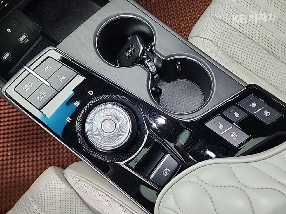 Киа K8 Хибрид1.6 Турбо Signature - 8