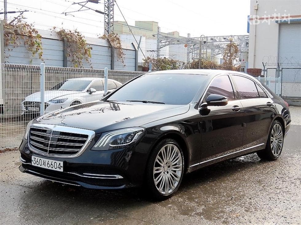 Mercedes-Benz New S-Class S560L 4MATIC - Image 1