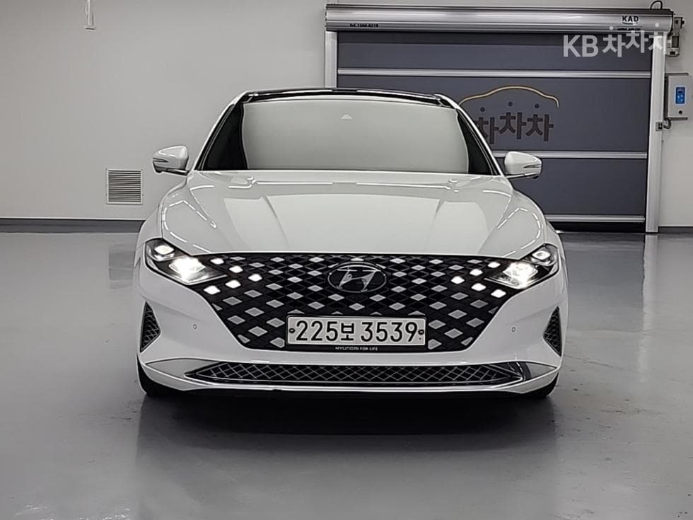 Хюндай The New (фейслифт) Grandeur (Azera)3.3 Calligraphy - 2