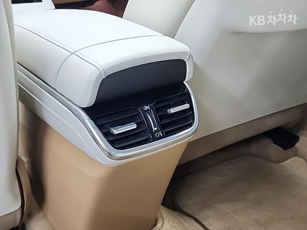 Хюндай The New (фейслифт) Grandeur (Azera)3.3 Calligraphy - 14