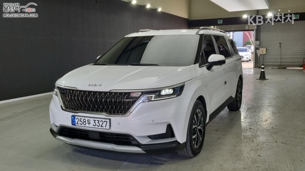 Киа Канивал 4-то поколение D2.2 9-местен Престиж - Image 1