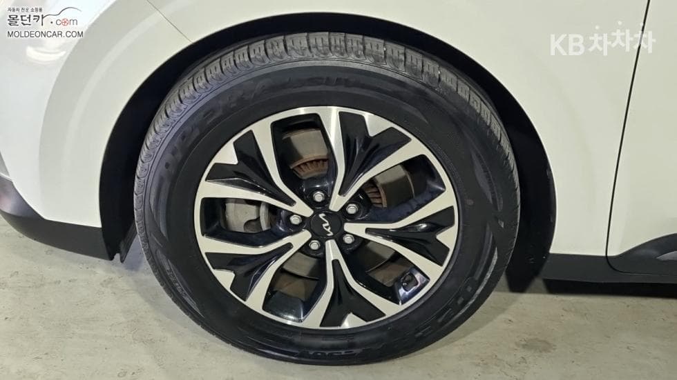 Киа Канивал 4-то поколениеD2.2 9-местен Престиж - 6