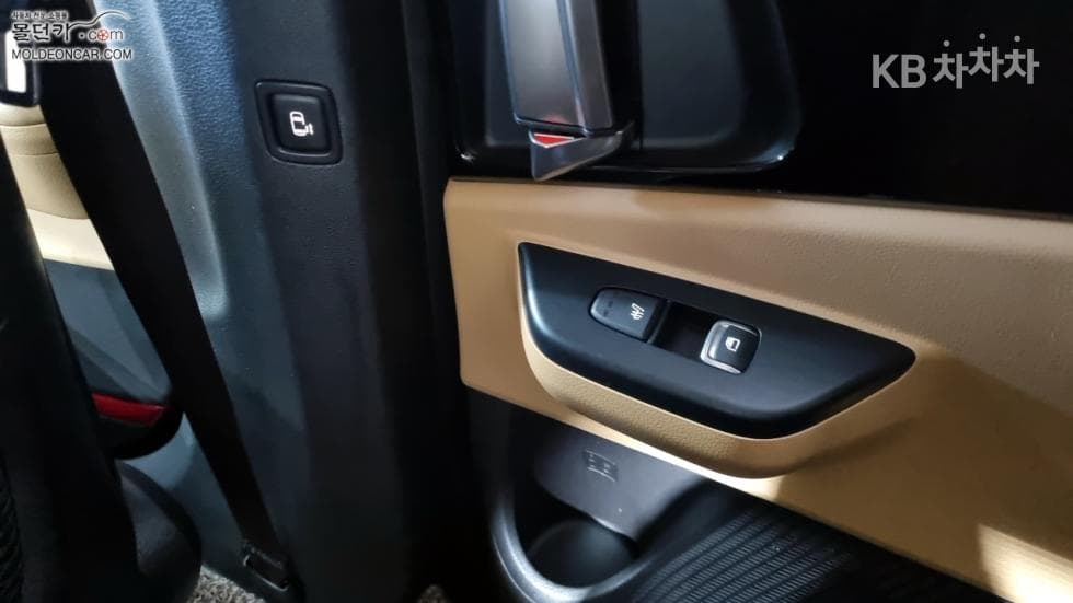 Киа Канивал 4-то поколениеD2.2 9-местен Престиж - 17