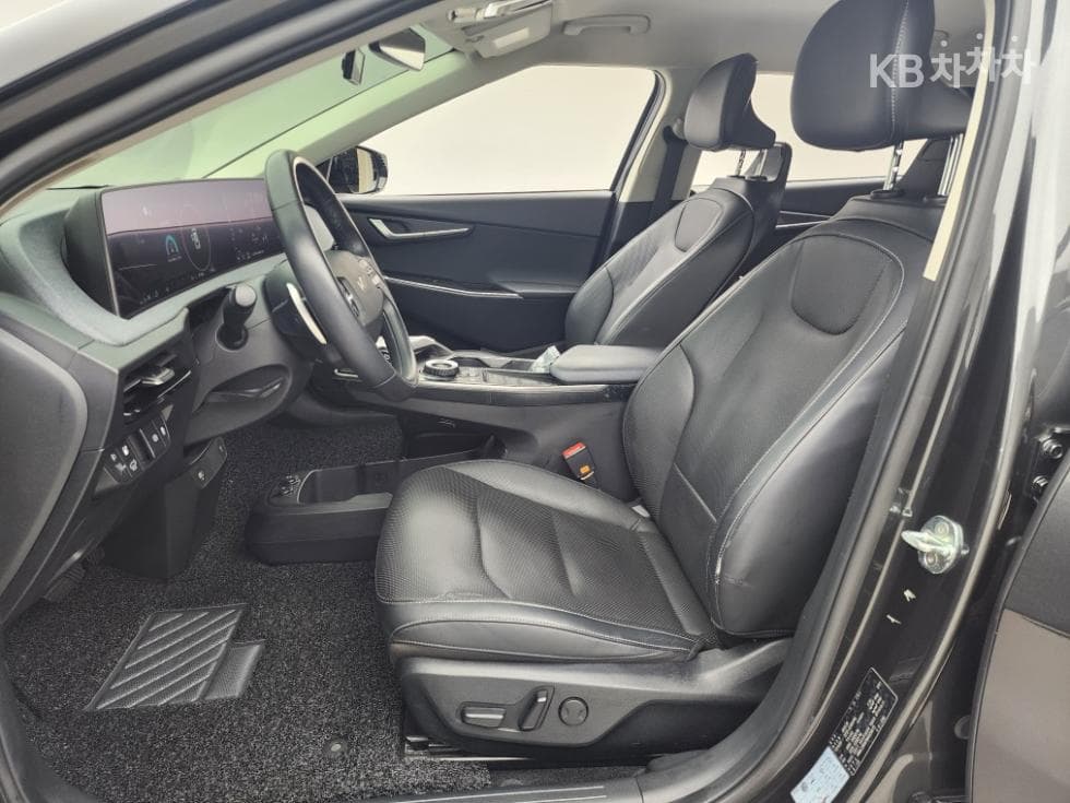 Киа EV6롱 레Местен지 2WD Air - 12