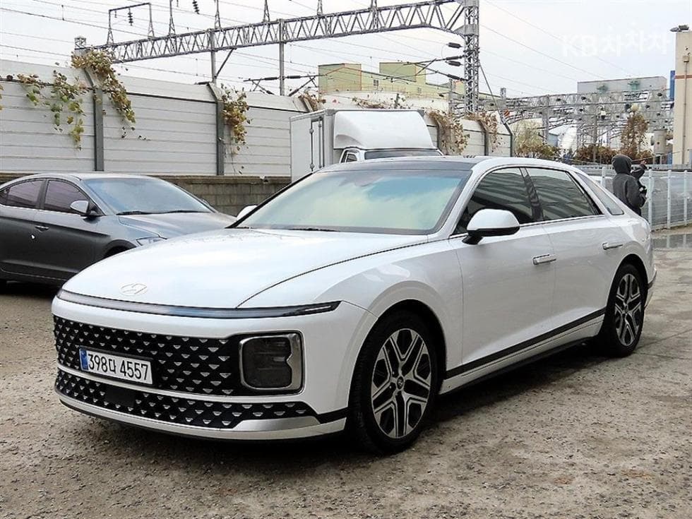 Hyundai The All New Grandeur (Azera) 3.5 LPG 일반 Premium - Image 1
