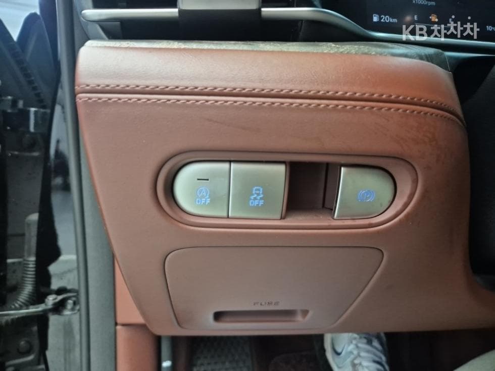 Genesis G90(RS4)3.5T AWD Standard - 17