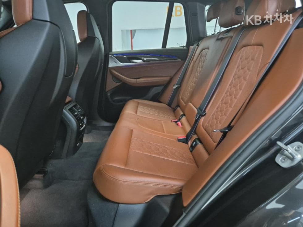 BMW M시리즈X3 M Competition F97 - 12