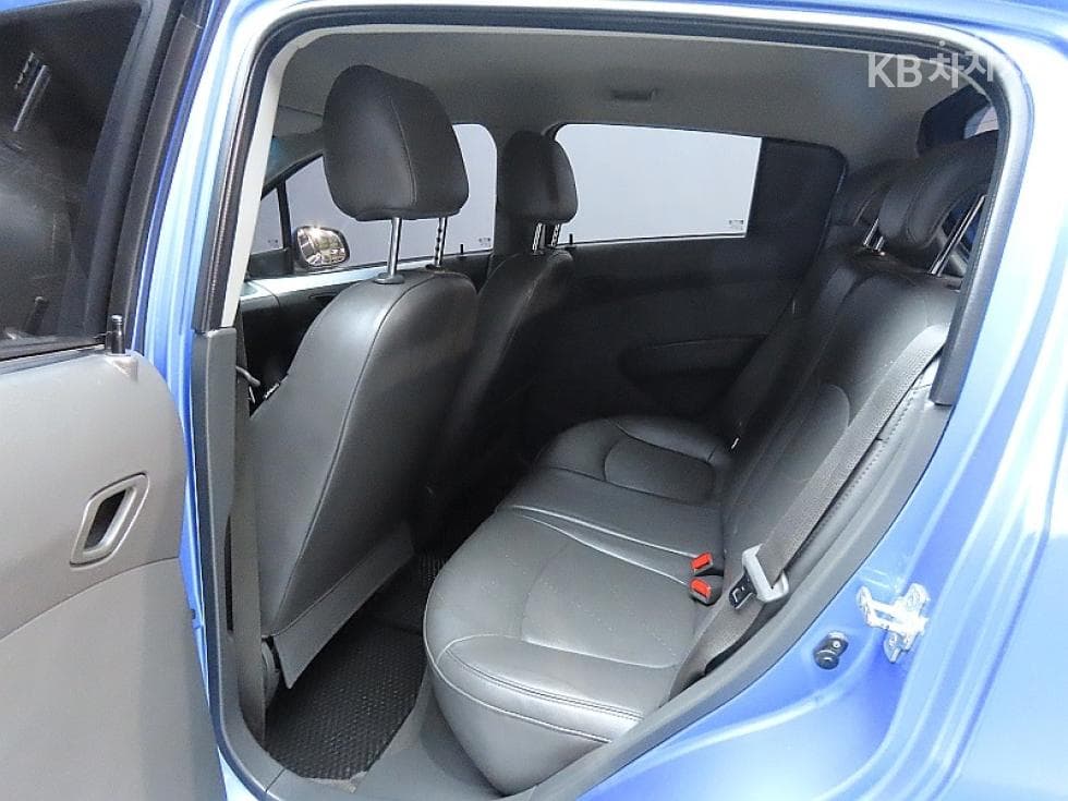 GM Korea Chevrolet SparkLT Standard - 11