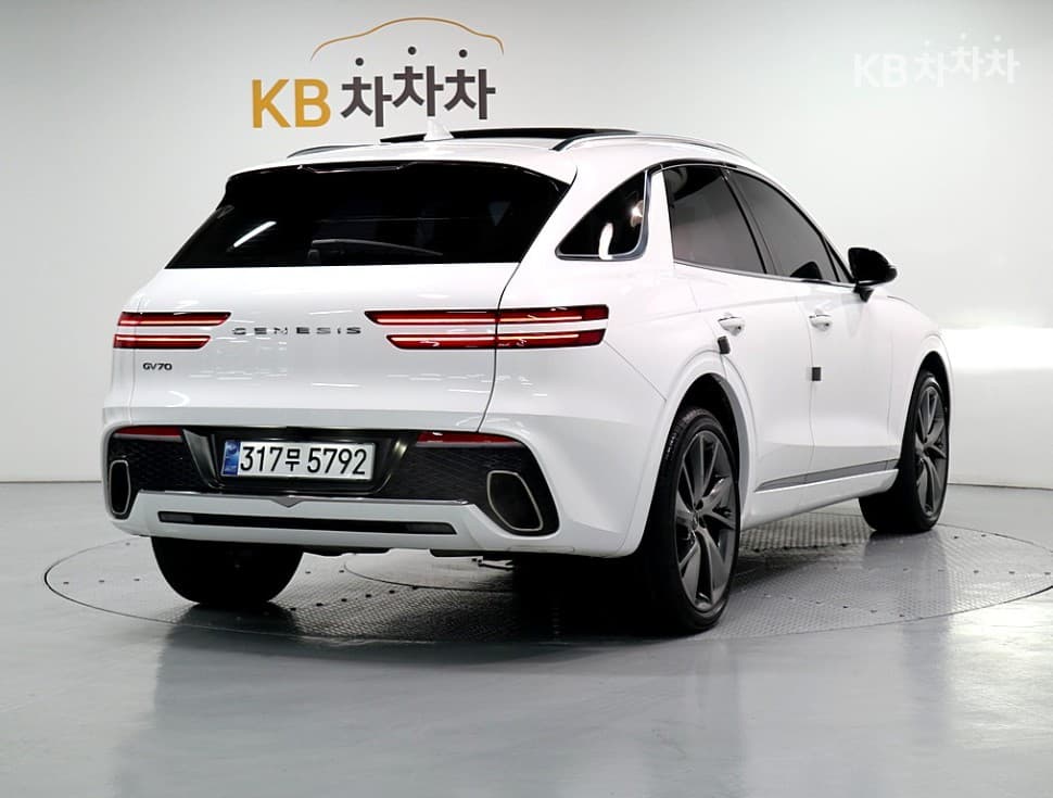 Genesis GV70Gasoline 2.5T 2WD - 3
