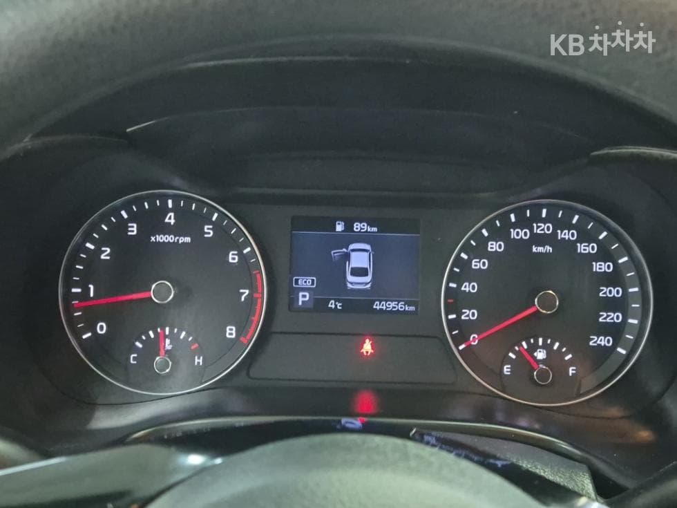 Kia All New K31.6 Gasoline Trendy - 6