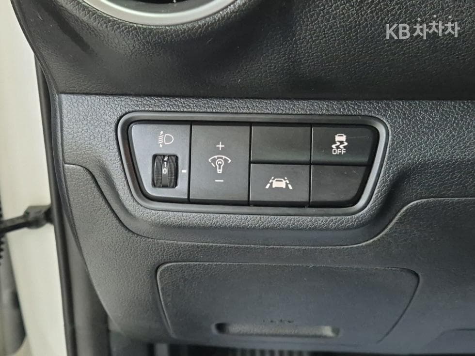 Kia All New K31.6 Gasoline Trendy - 17