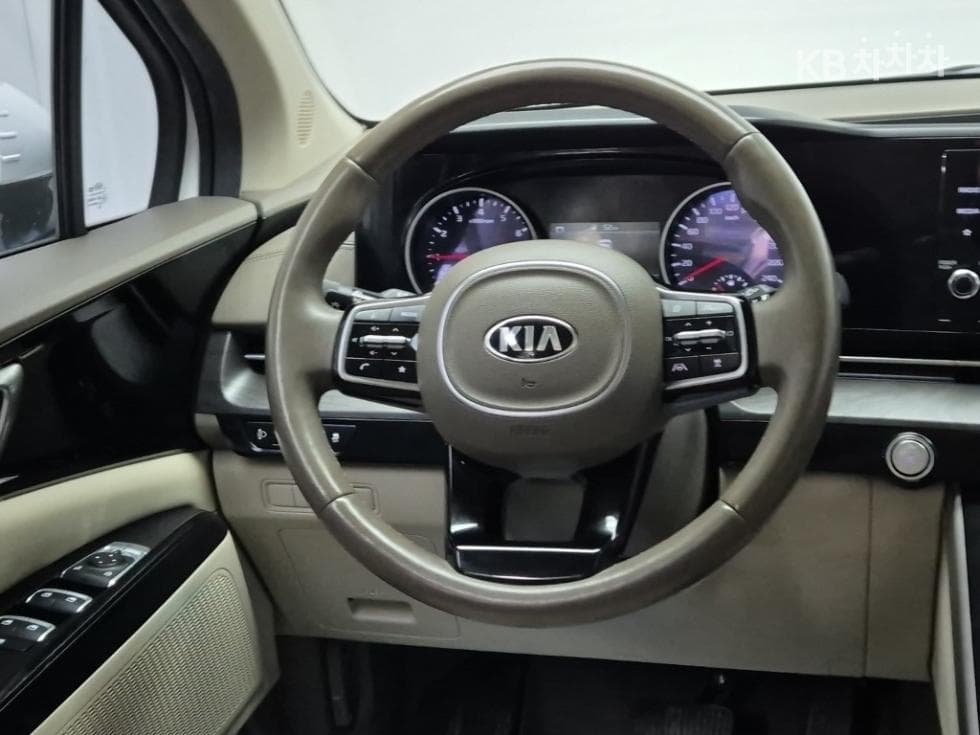 Киа Канивал 4-то поколениеG3.5 GDI 9-местен Престиж - 9