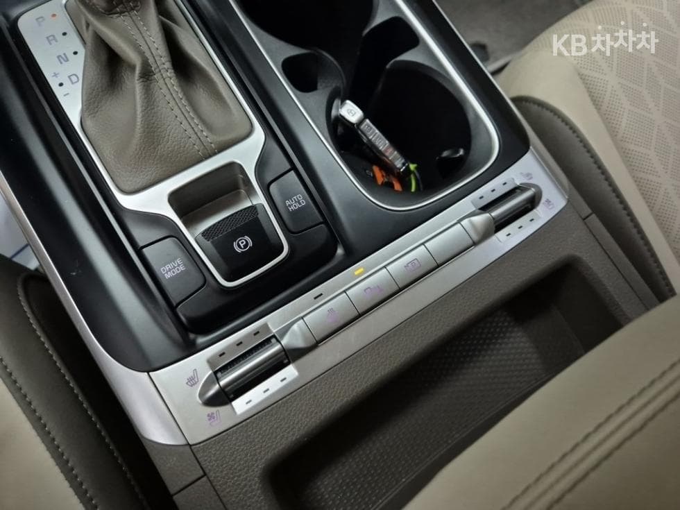 Киа Канивал 4-то поколениеG3.5 GDI 9-местен Престиж - 14