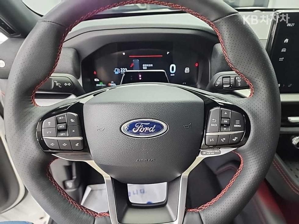 Ford Explorer(6세대)Gasoline Turbo 2.3 AWD ST-Line - 9