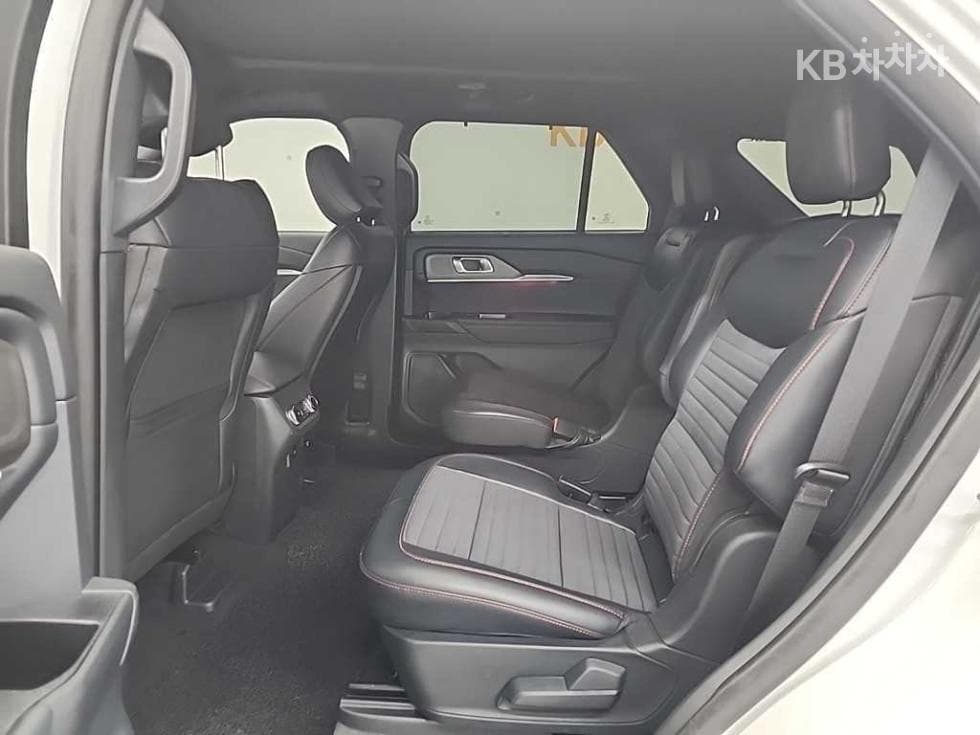 Ford Explorer(6세대)Gasoline Turbo 2.3 AWD ST-Line - 12