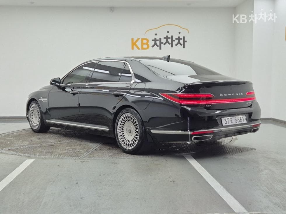 Genesis G903.8 GDi AWD Prestige - 3