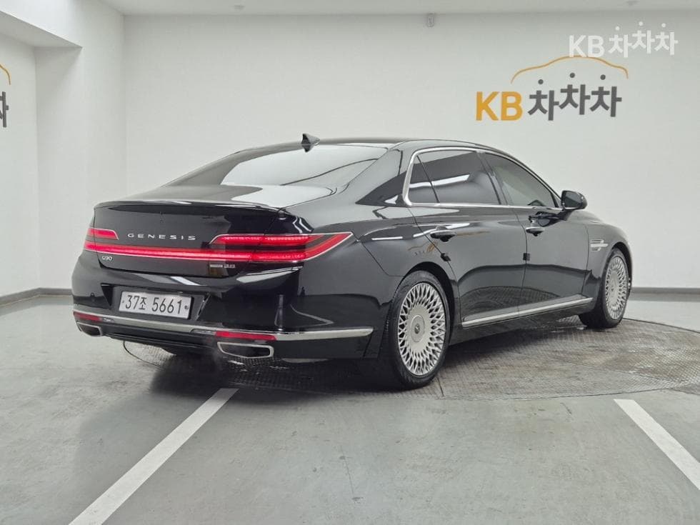 Genesis G903.8 GDi AWD Prestige - 4