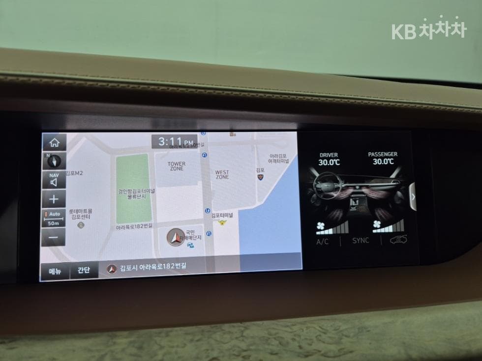 Genesis G903.8 GDi AWD Prestige - 14