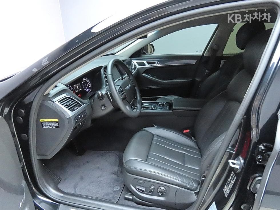 Hyundai GenesisDHG330 Premium - 10