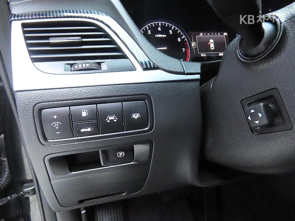 Hyundai GenesisDHG330 Premium - 12