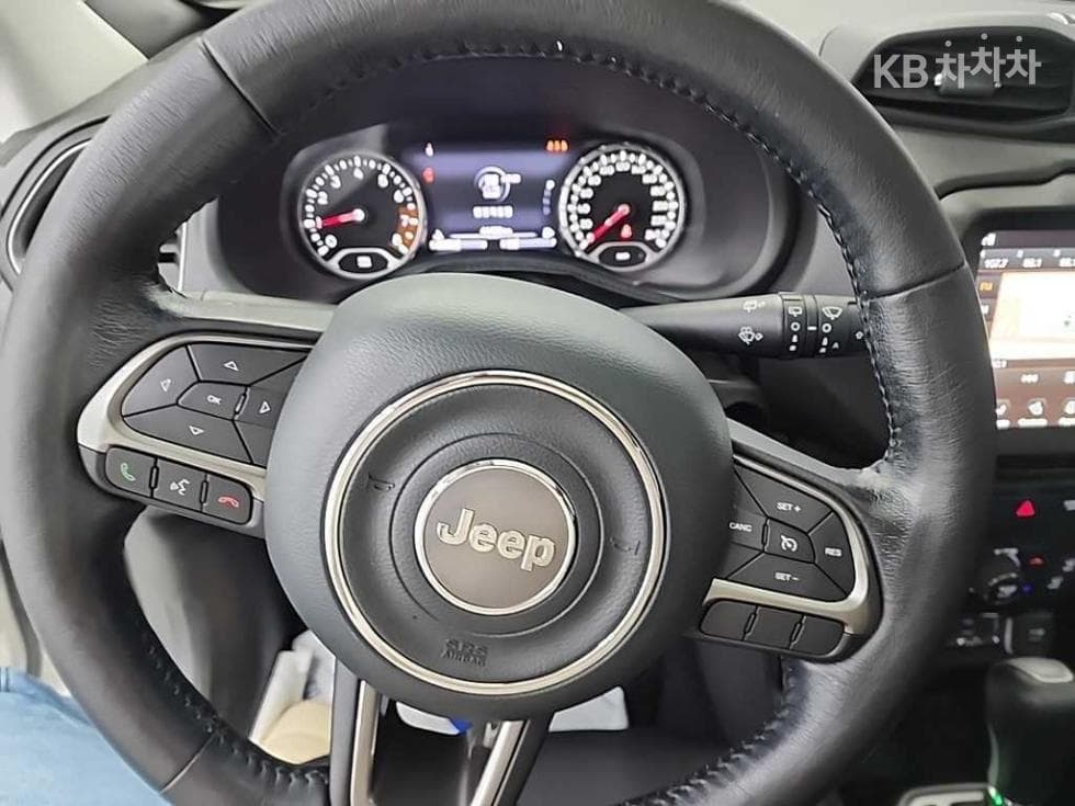지프 레니게이드2.4 Longitude Standard - 9