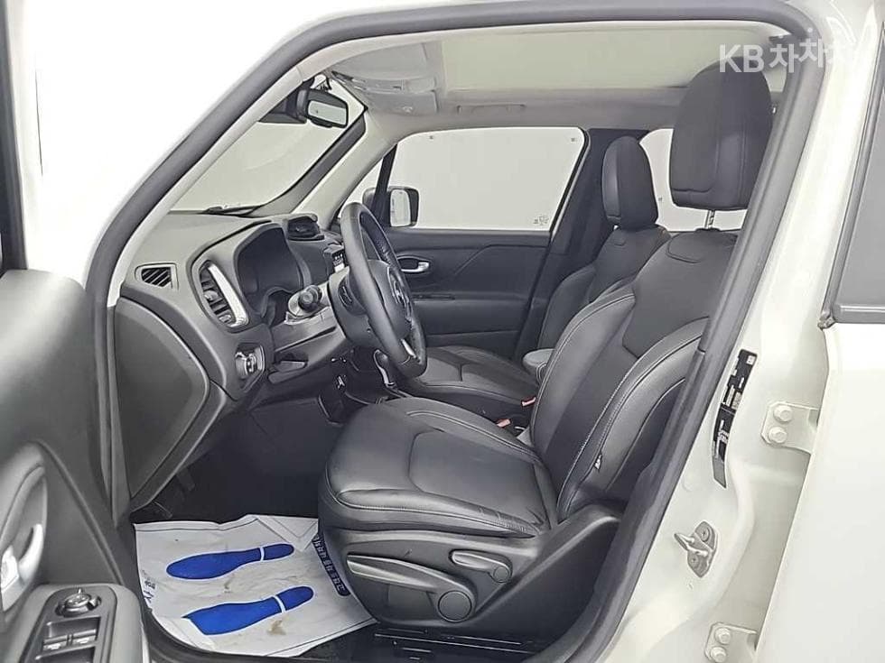 지프 레니게이드2.4 Longitude Standard - 11