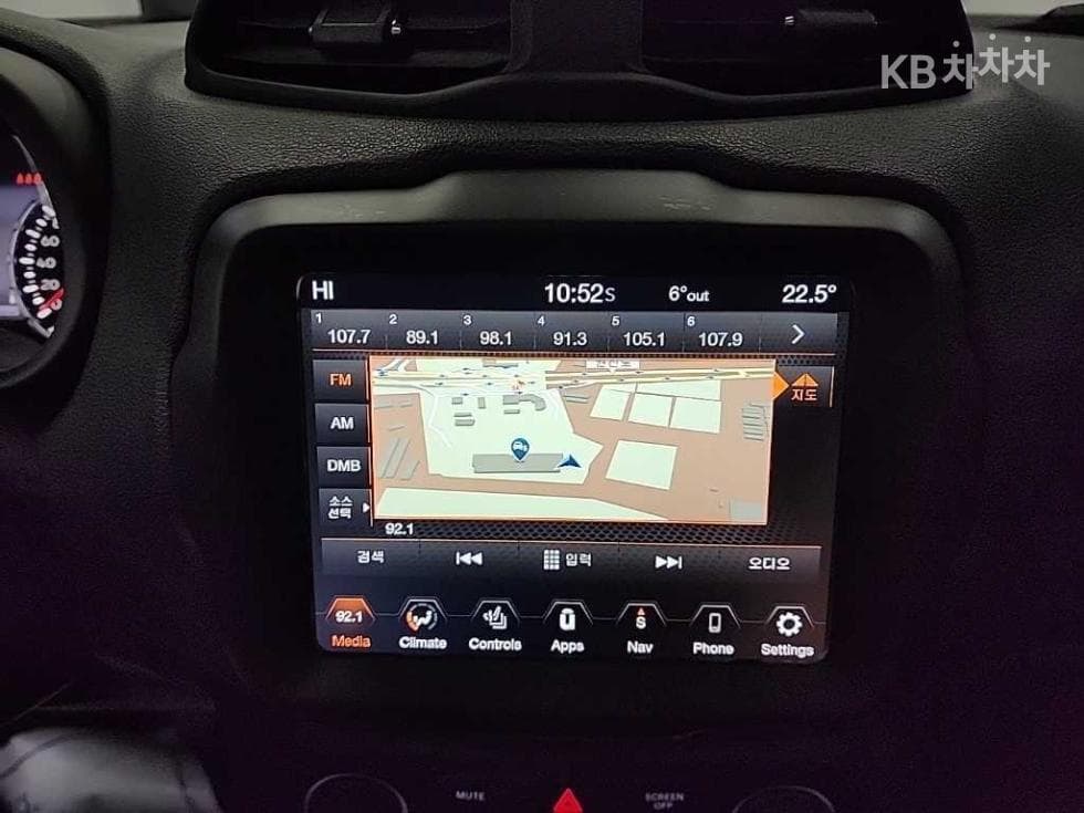 지프 레니게이드2.4 Longitude Standard - 14