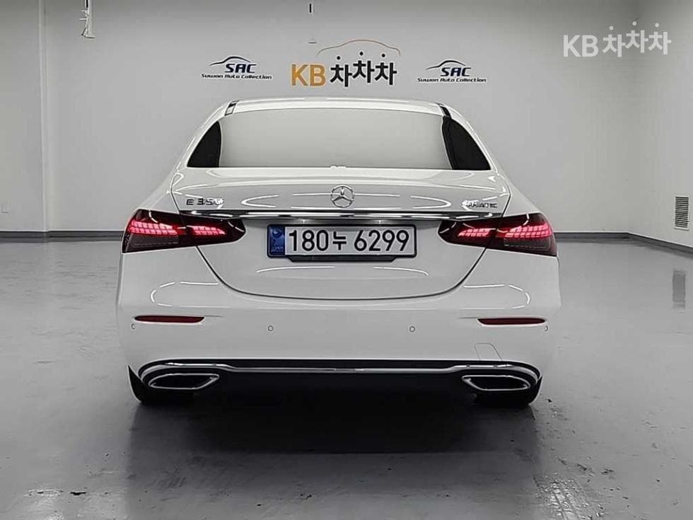 Mercedes-Benz E-Class (W213)E350 4MATIC Avantgarde - 3
