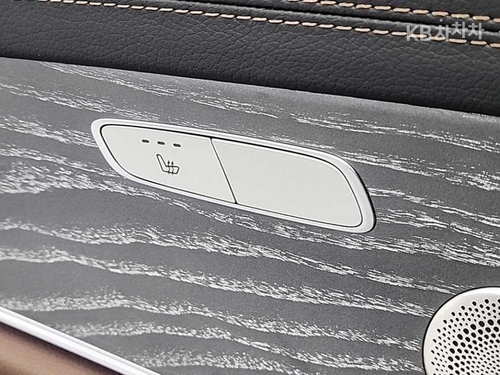 Mercedes-Benz E-Class (W213)E350 4MATIC Avantgarde - 14