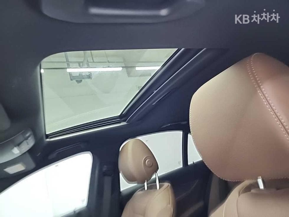 Mercedes-Benz E-Class (W213)E350 4MATIC Avantgarde - 15