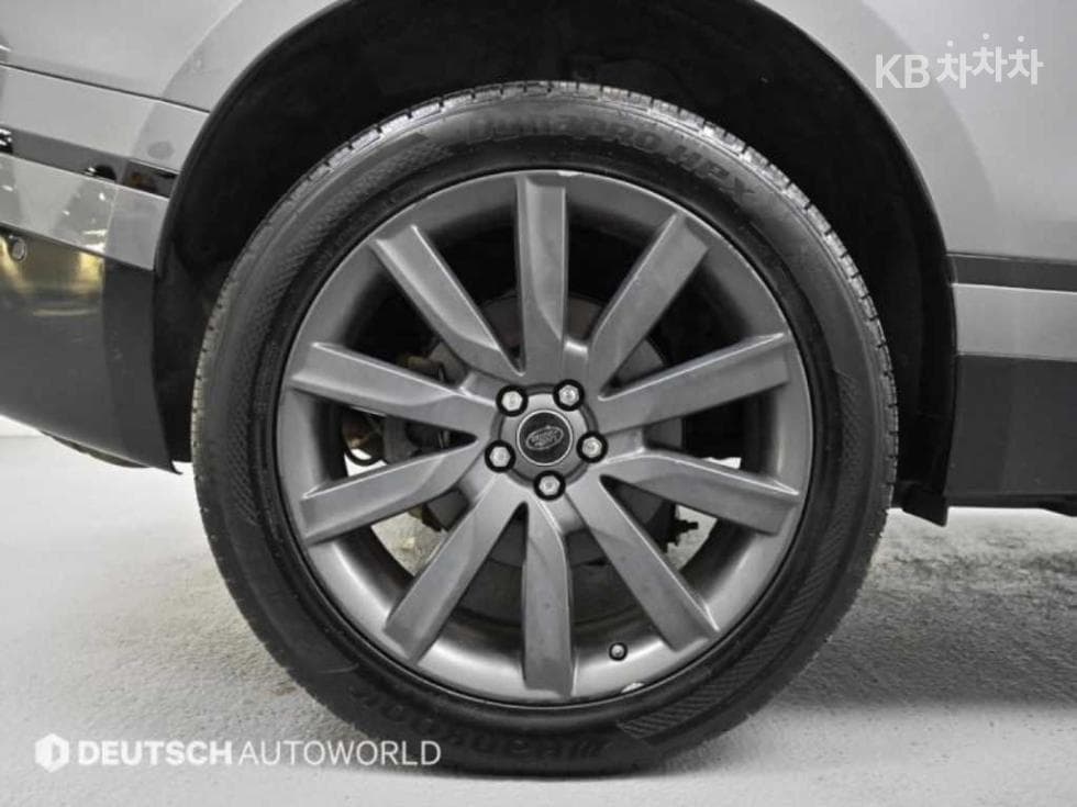 Land Rover Range Rover 벨라3.0 D300 R-Dynamic SE - 5