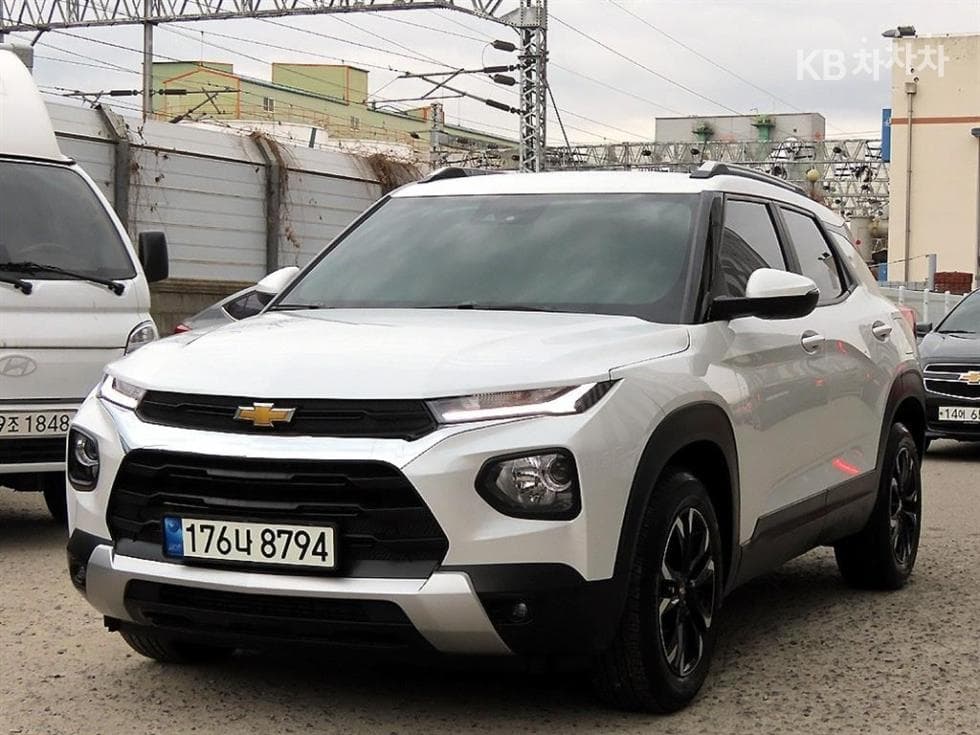 GM Korea Trailblazer 1.35 Gasoline 2WD Premier - Image 1