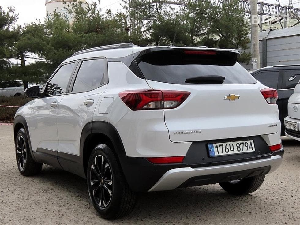 GM Korea Trailblazer1.35 Gasoline 2WD Premier - 3