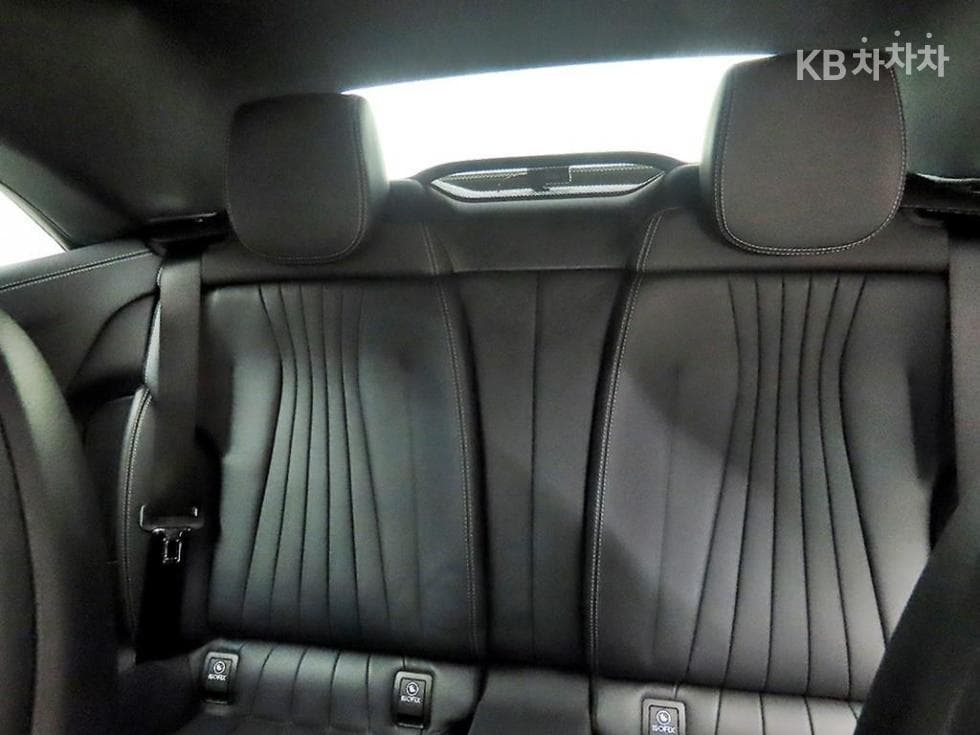 Mercedes-Benz E-Клас (W213)E450 4MATIC Carbriolet Стандартен - 6