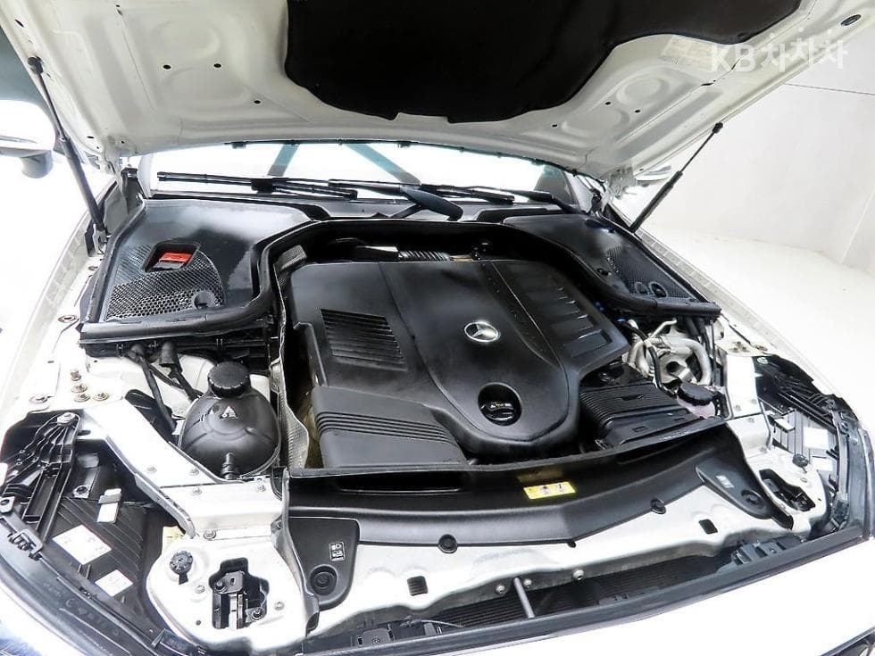 Mercedes-Benz E-Клас (W213)E450 4MATIC Carbriolet Стандартен - 18