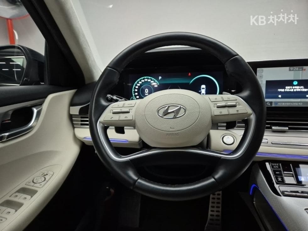 Хюндай The New (фейслифт) Grandeur (Azera)2.5 Le Blanc - 9