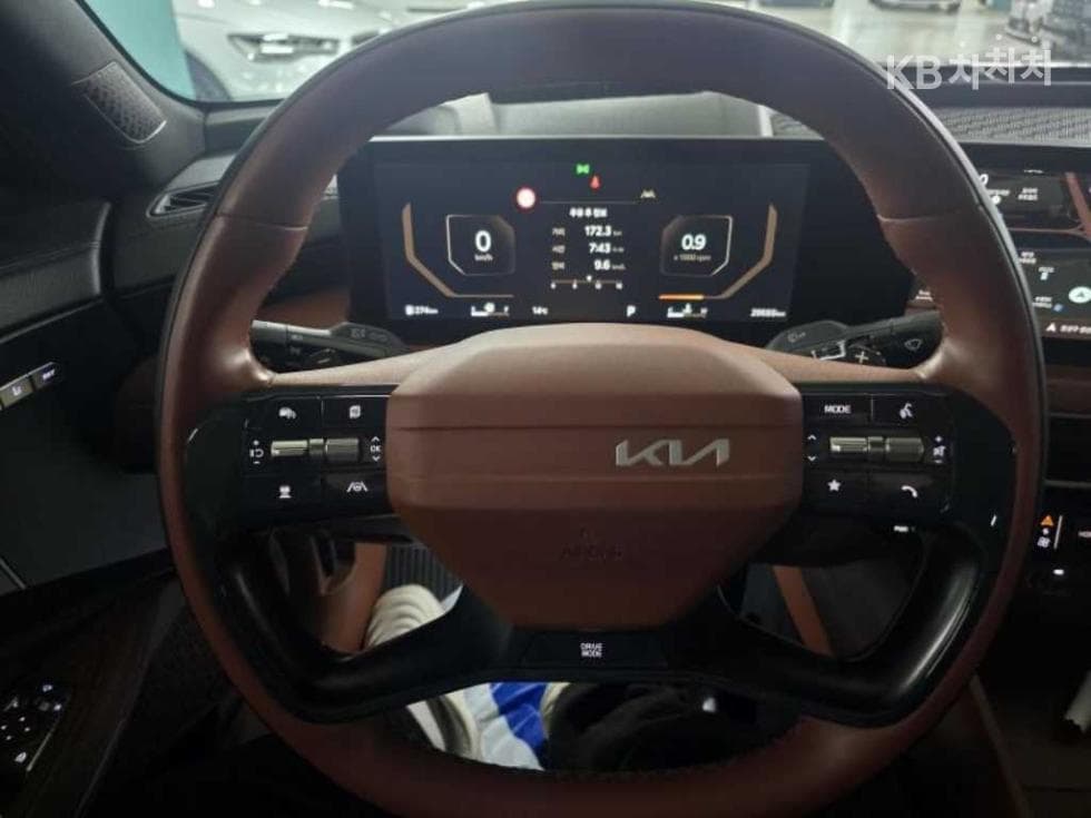 Киа The New (фейслифт) K82.5L бензин Noblesse - 7